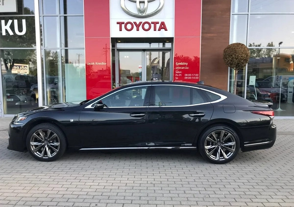 Lexus LS cena 250000 przebieg: 117800, rok produkcji 2017 z Hajnówka małe 742